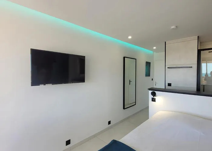 Blue Luxe Vue - Village Naturiste Résidence Héliopolis Appartement *